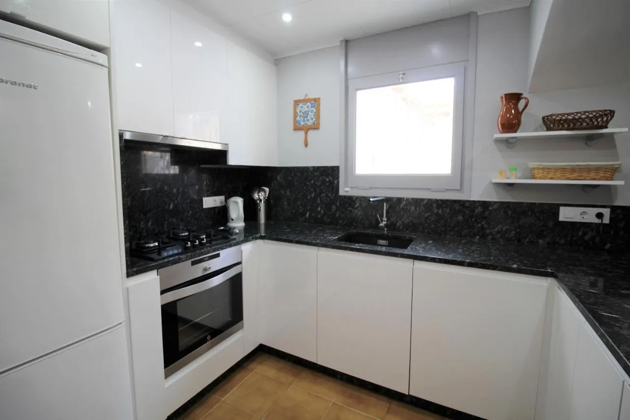 Apart-Rent Villa Llobregat 0108 Empuriabrava