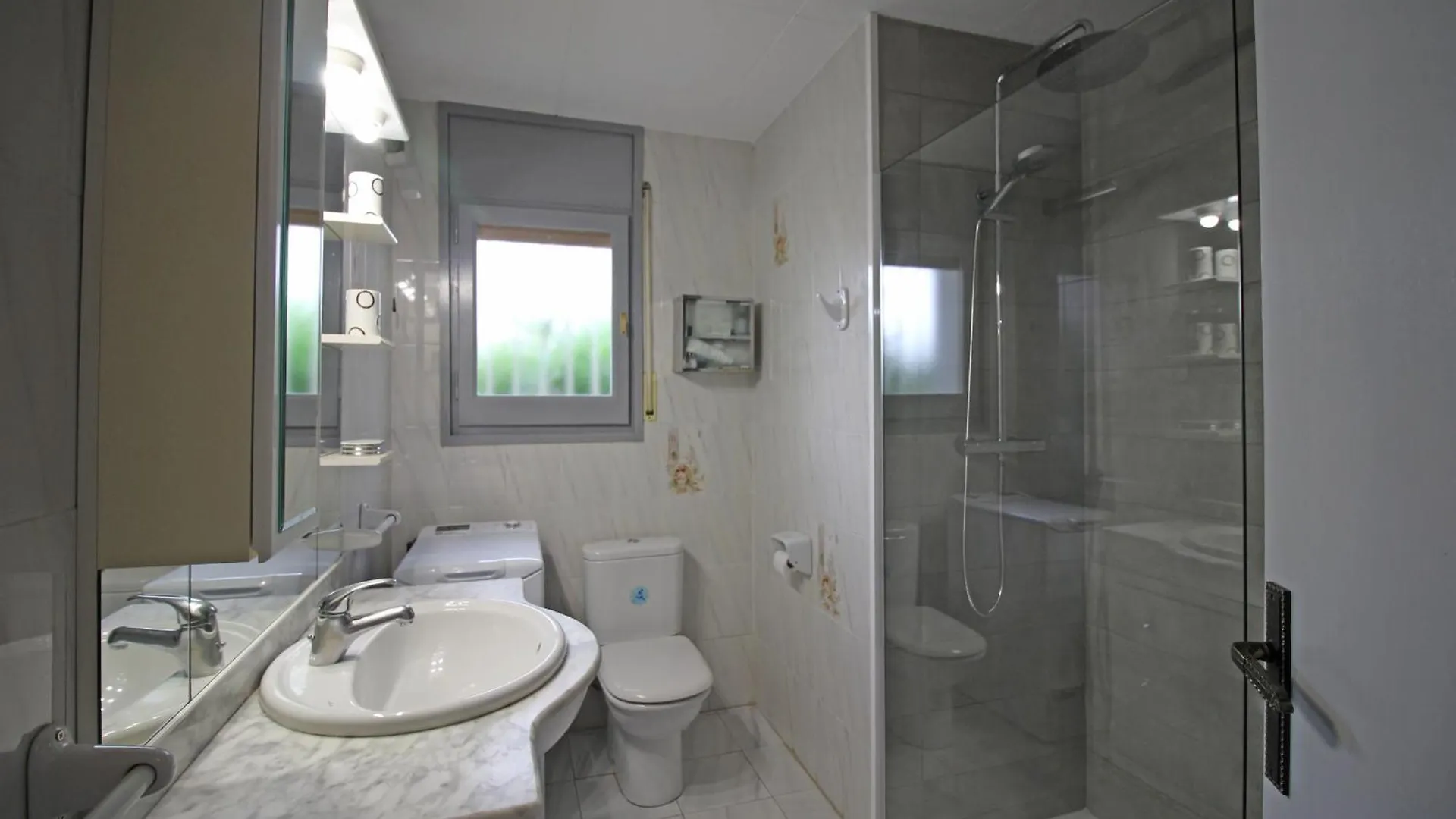 Apart-Rent Villa Llobregat 0108 Empuriabrava