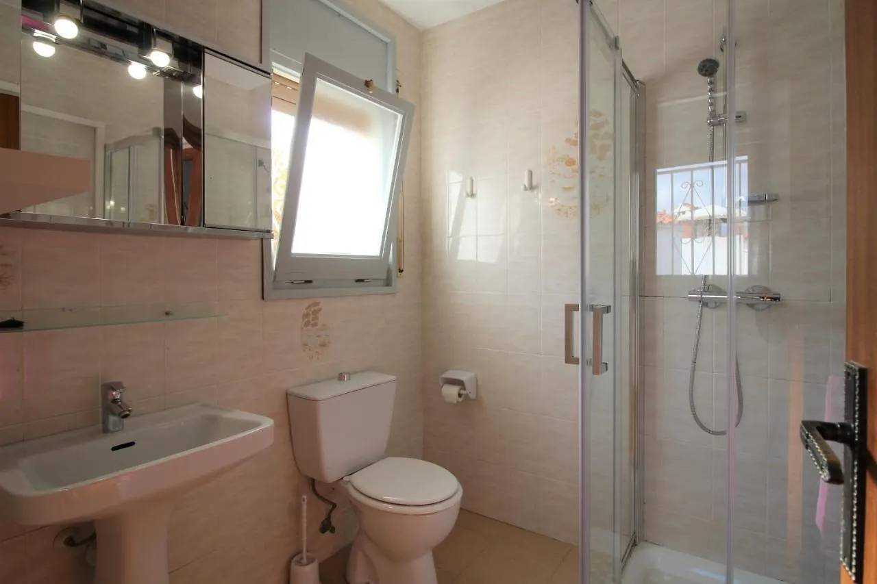 Apart-Rent Villa Llobregat 0108 Empuriabrava