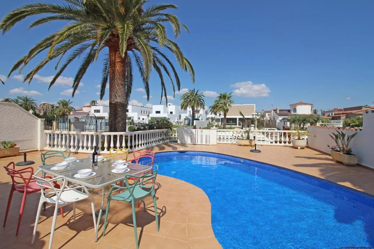 Apart-Rent Villa Llobregat 0108 Empuriabrava 0*,  Spain