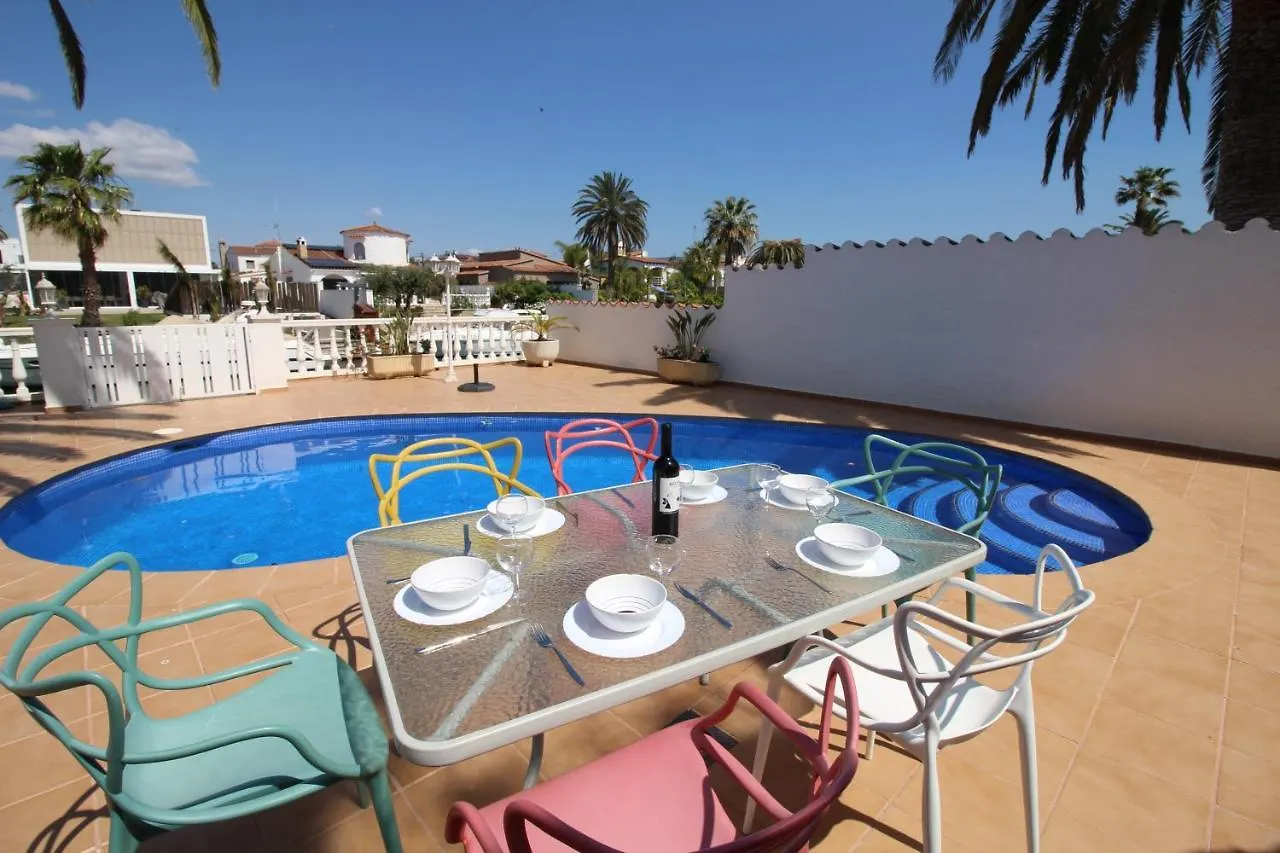 Apart-Rent Villa Llobregat 0108 Empuriabrava 0*,  Spain